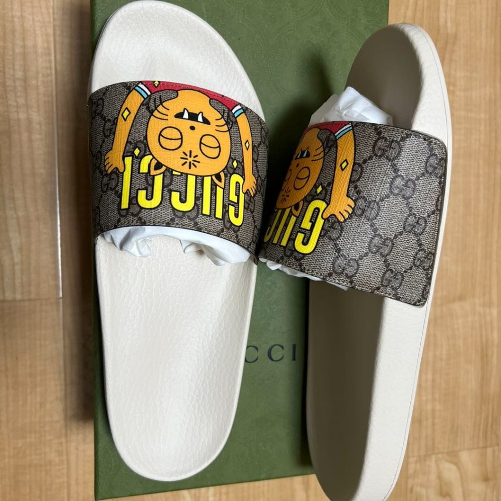 gucci Pablo Delcielo x Gucci GG Supreme Slide 'Cat' - Picture 3 of 7